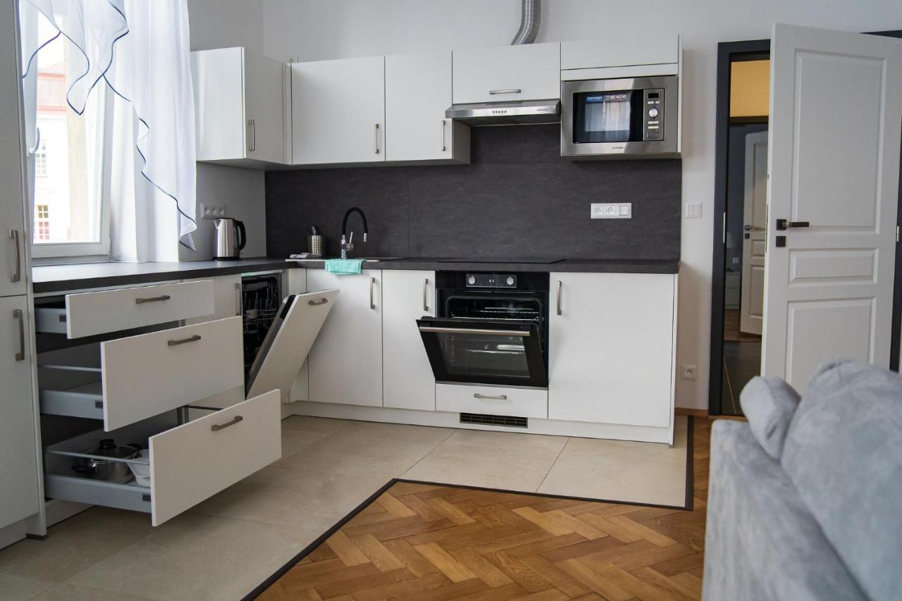 Top Class Apartments In Carlsbad Bulharska Street 卡罗维发利 外观 照片