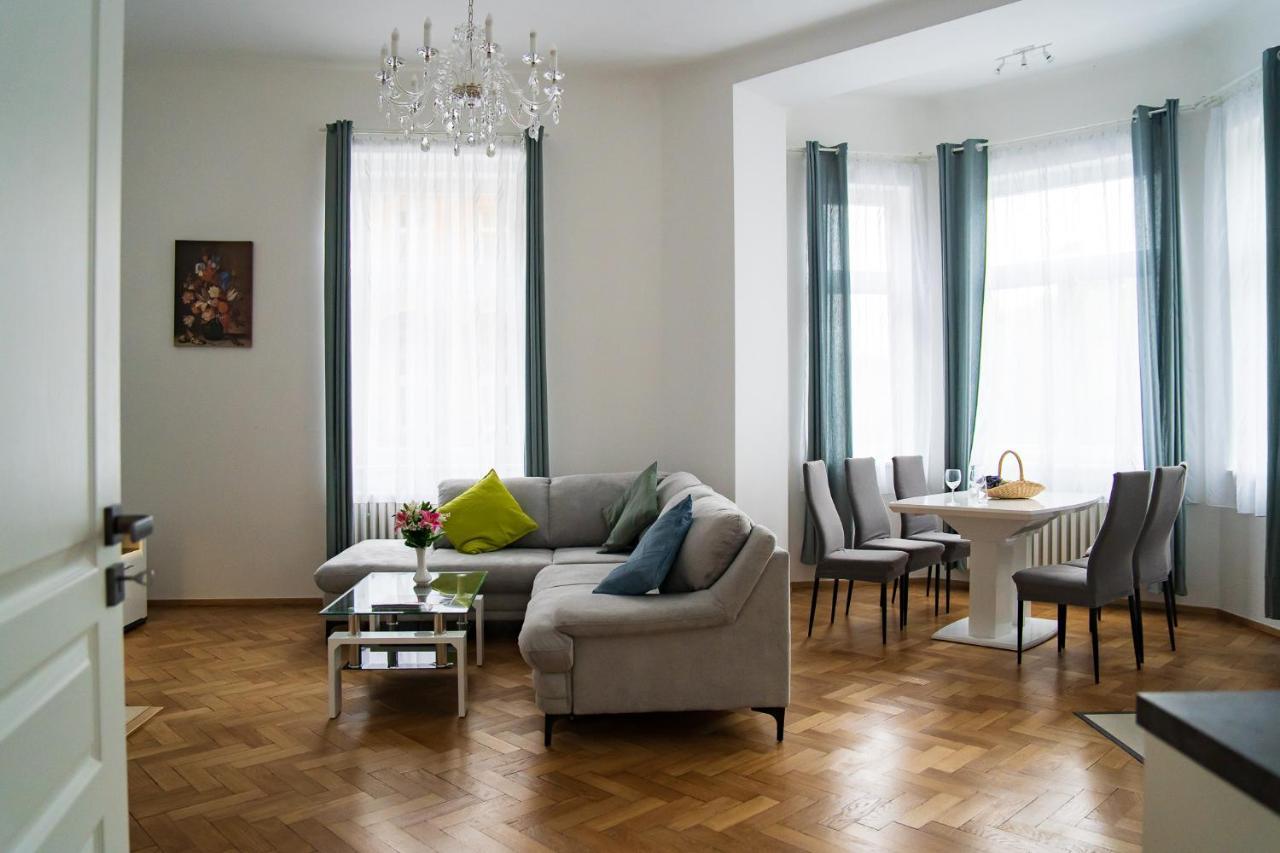 Top Class Apartments In Carlsbad Bulharska Street 卡罗维发利 外观 照片